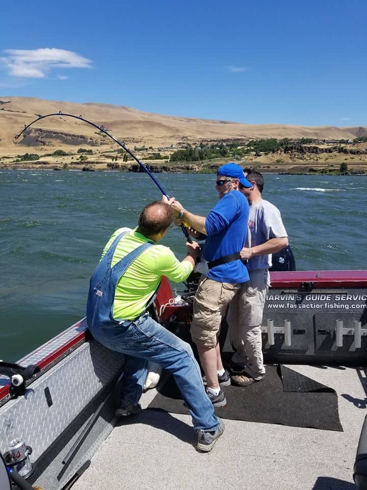 columbia river sturgeon fishing