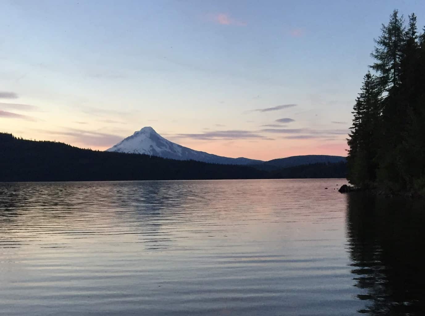 A scenic view of timothy lake.