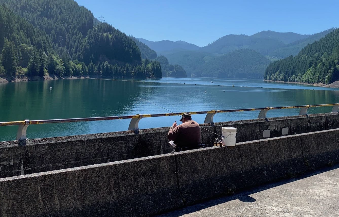Detroit Lake Fishing: How to Limit on Trout & Kokanee (2022 Update)