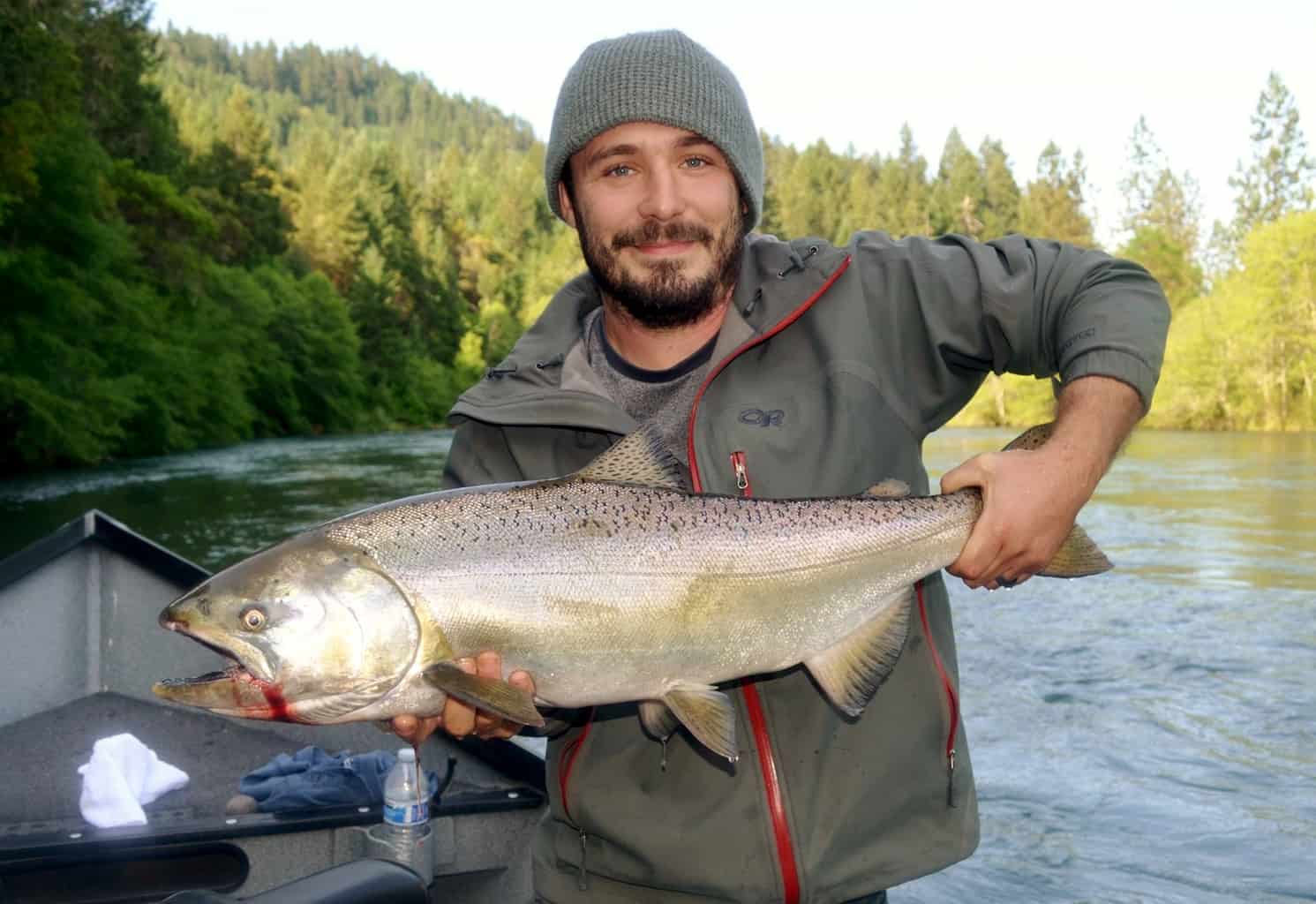 Rogue River Fishing: Catch Salmon, Steelhead and Trout (2024) - Best Fishing  in America