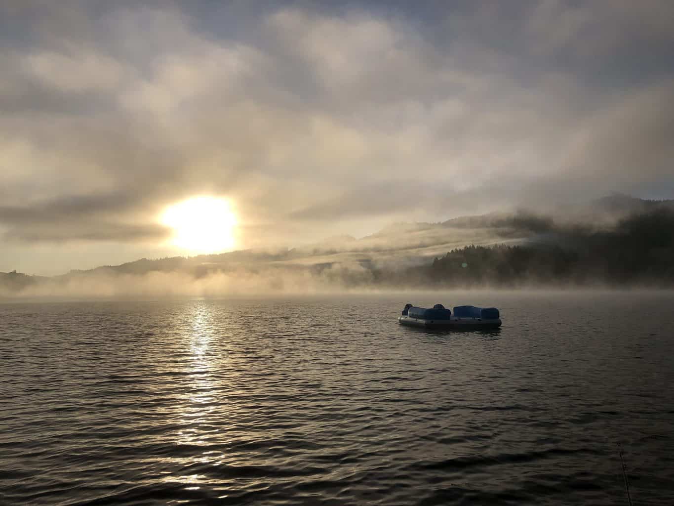 A scenic view of triangle lake.