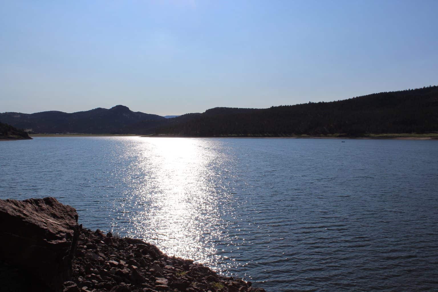 A sunset at ochoco reservoir.