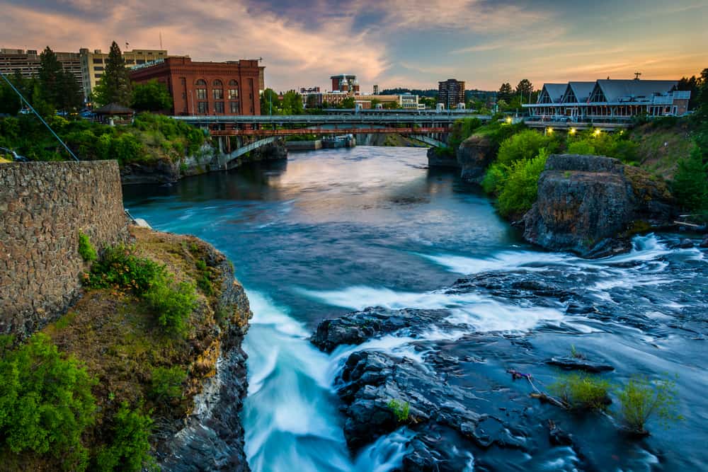 spokane falls in downtown spokane washington