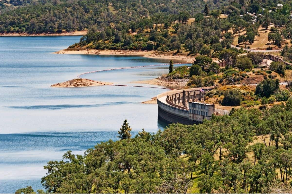 Scenic view of the Pardee Lake shoreline from a distance.