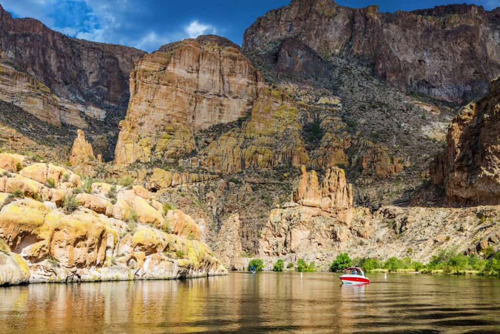 8 Best Crappie Fishing Lakes in Arizona Best Fishing in America