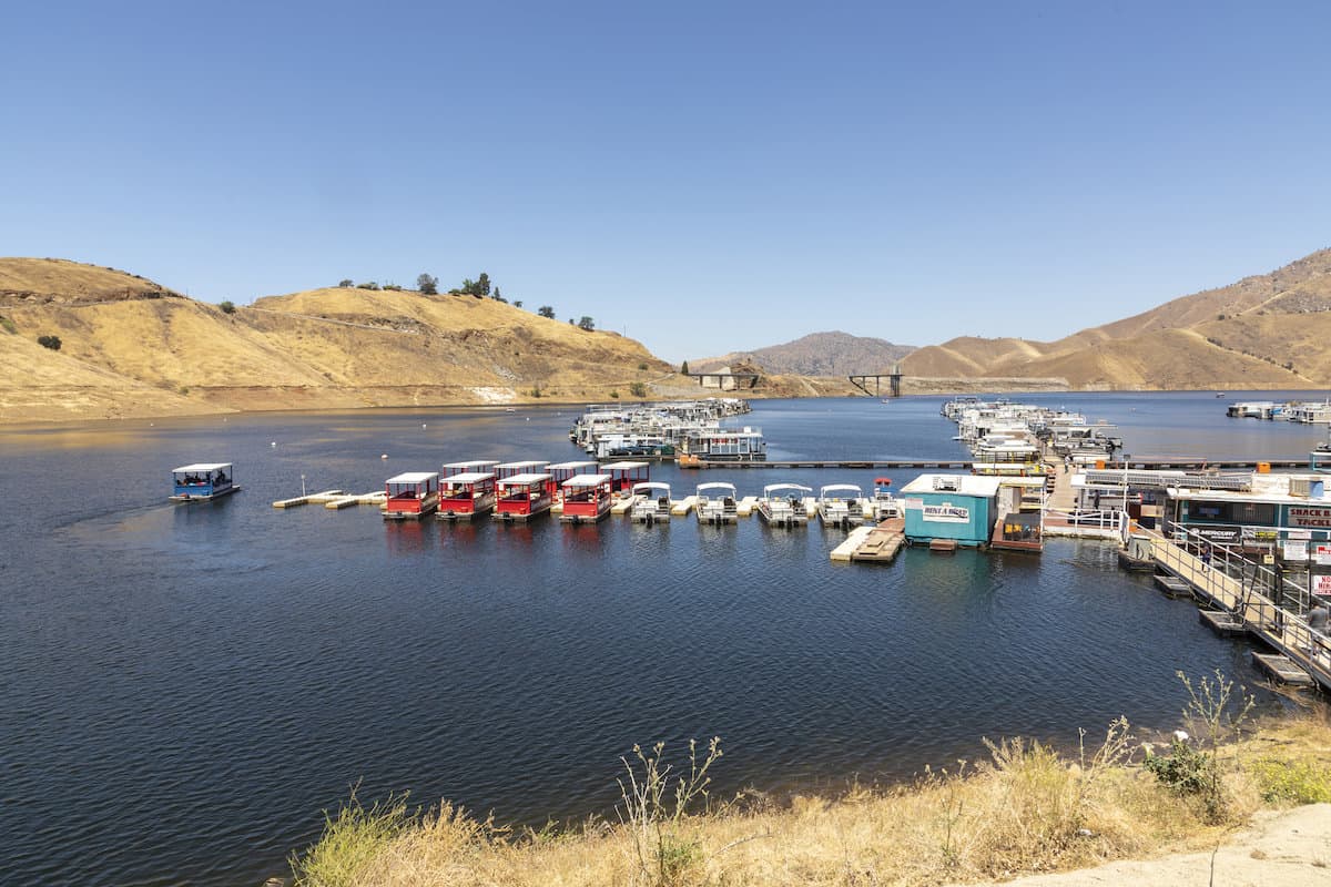 Fishing boats and houseboats at Lake Kaweah, a popular lake in Tulare County.