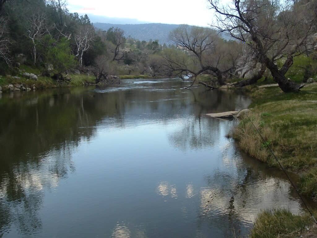 The Lower Kern River flowing slowly through the area around Hobo Campground.